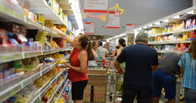 Brasil tem saldo positivo de 148,9 mil empregos com carteira assinada