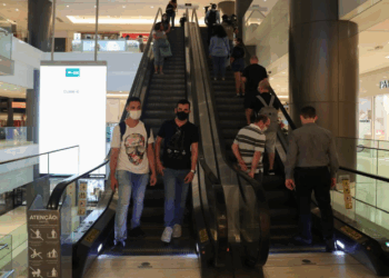 Jovens são os mais afetados pelos efeitos da pandemia, mostra estudo