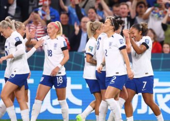 Inglaterra supera Dinamarca para encaminhar vaga para oitavas