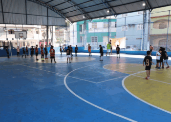 Quadra de esportes revitalizada é entregue à comundade de Nova Brasíl  Cariacicaia