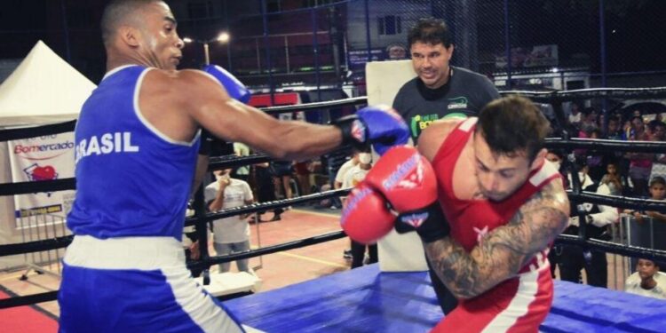 ​Vila Velha recebe neste sábado (5) combates de boxe e kickboxing