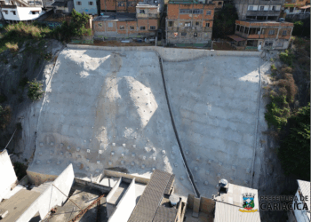 Secretaria de Obras finaliza muro de contenção em Porto Santana