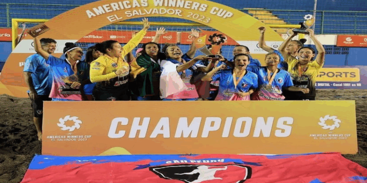 Equipe do São Pedro Beach Soccer é campeã da America Winners Cup, em El Salvador