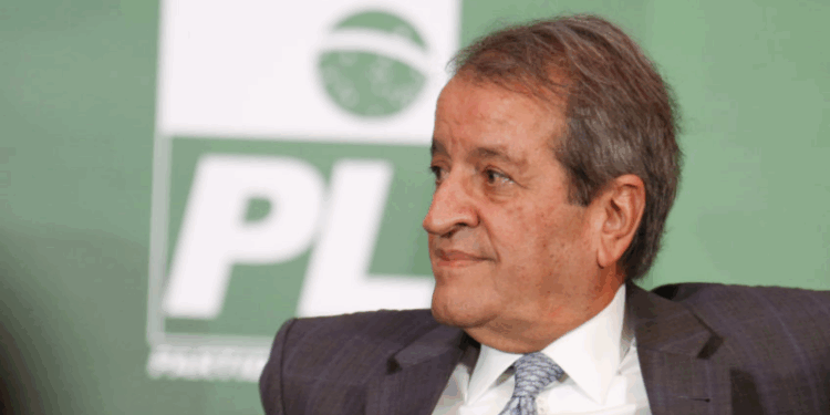 Valdemar fecha as portas do PL a Marcos do Val: “Nem com reza braba”