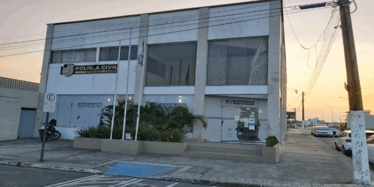 Condenado por corrupção de menores, associação criminosa e furto qualificado é preso pela DHPP de Aracruz