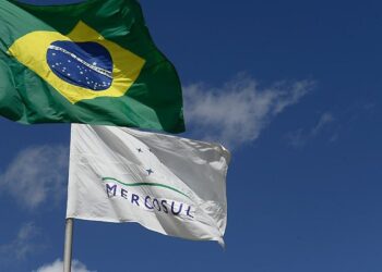 Efetivação de acordos do Mercosul com União Europeia deve cobrir 31% das exportações mundiais de bens, aponta CNI