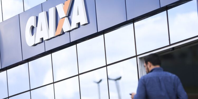 Agências da Caixa abrirão uma hora mais cedo para Dia do Desenrola