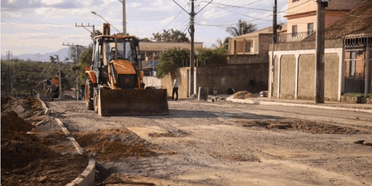 Obras de drenagem e pavimentação em residencial Centro Serra estão em ritmo acelerado
