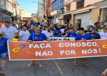 Marcha Down: “Faça conosco, não por nós”.