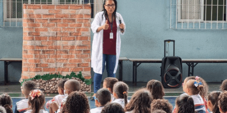 ​Escola municipal de Vila Velha recebe Ação Comunitária de Saúde da Família