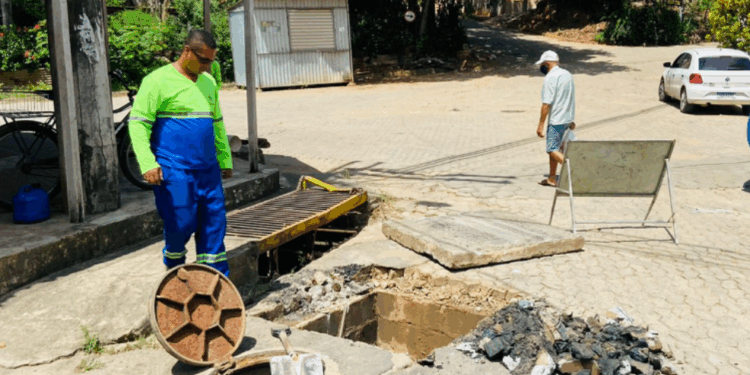 Secretaria de Serviços de Cariacica mantém trabalho intenso de manutenção preventiva em redes de drenagem, galerias, canais e bueiros