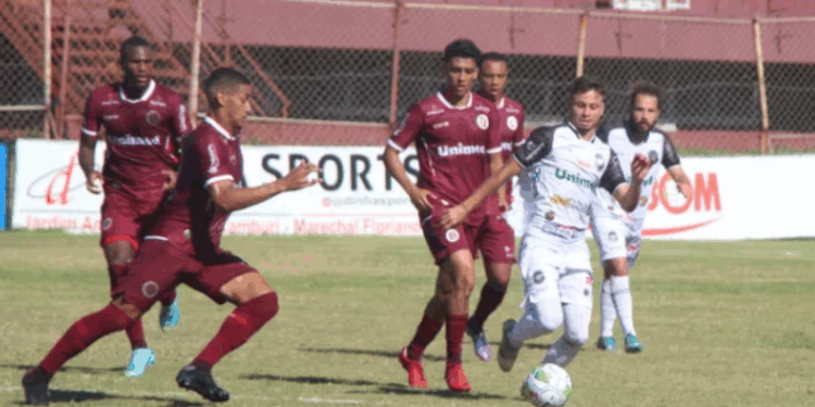 Desportiva vence o Rio Branco, escapa do rebaixamento e garante a vaga nas quartas de final do Capixabão