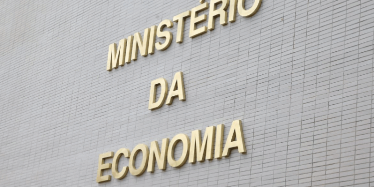 Arcabouço e resolução de impasses desafiam política fiscal em 100 dias