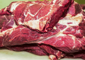 China suspende embargo à carne bovina Brasileira