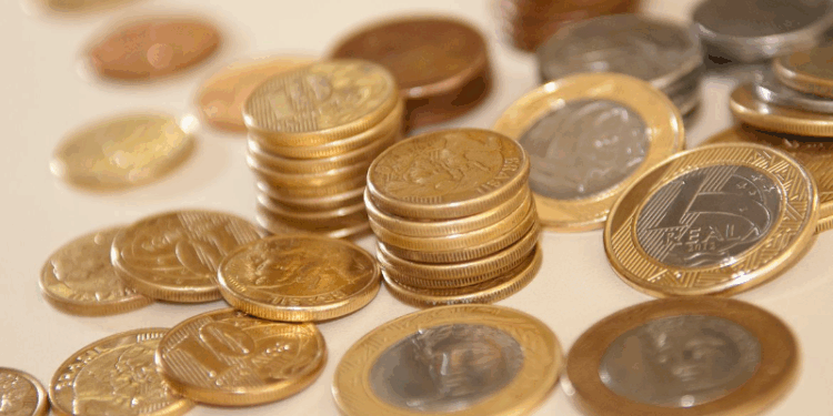 Previsão de inflação do mercado financeiro cai para 5,71% este ano