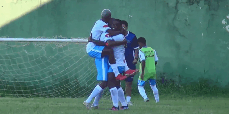 Com assistência de Jobson, Capixaba derrota o Real Noroeste pela Copa ES
