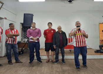 Empresário Joenio Dessaune é o novo presidente do Cachoeiro