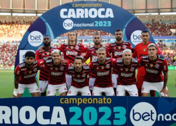 Vitor Pereira confirma time principal do Flamengo no Kleber Andrade