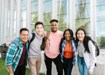 Fapes divulga aprovados na lista de espera do Nossa Bolsa 2023