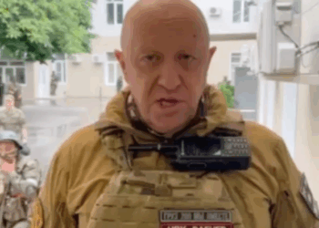 Grupo Wagner recua avanço na Rússia, após conversa com aliados de Putin