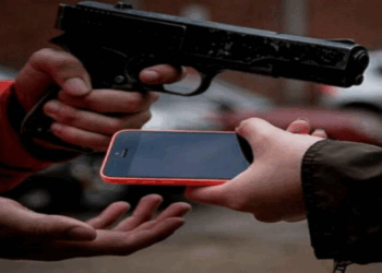 Celular é o objeto mais furtado ou roubado no ES: Vale a pena fazer seguro?