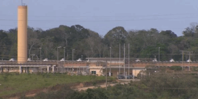Oito detentos fogem de presídio de Vila Velha por ventilação da cela