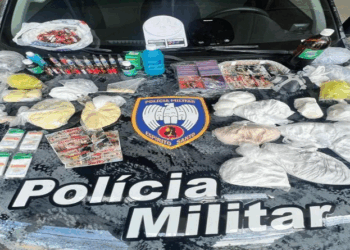 PM flagra fentanil em laboratório do tráfico no Bairro da Penha