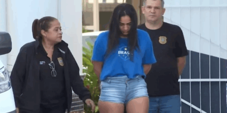 Traficante que se entregou à polícia após pedido do filho também responde a processo por envolvimento em assassinato