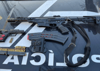 Polícia faz operação de combate ao tráfico de drogas e homicídios em Vitória e Serra