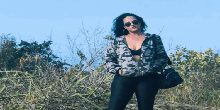 Técnica de enfermagem é assassinada a facadas na Serra; marido é suspeito