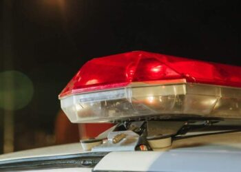 Homem cai em cilada e é assassinado com nove tiros na Serra