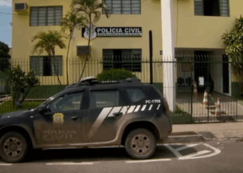 Mulher é agredida com chutes, socos e é queimada com cigarro pelo marido na Serra