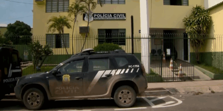 Mulher é agredida com chutes, socos e é queimada com cigarro pelo marido na Serra