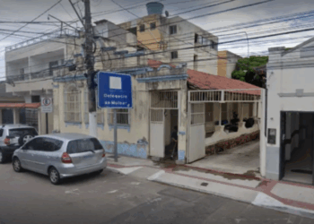 Policial penal é preso após agredir com socos e coronhadas a esposa em Vila Velha, no ES