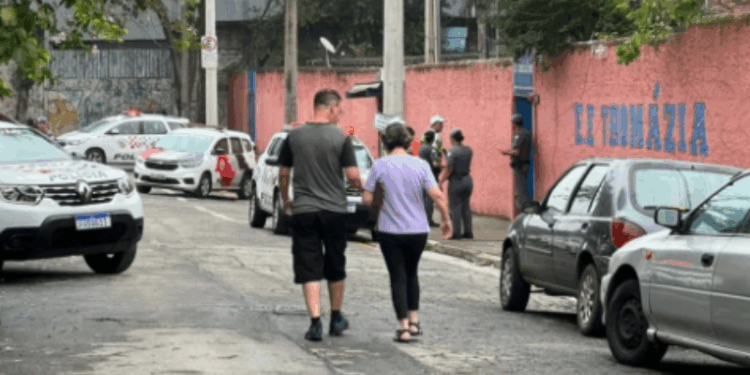 Uma professora morre e três ficam feridas em ataque a escola estadual em SP; aluno também se feriu