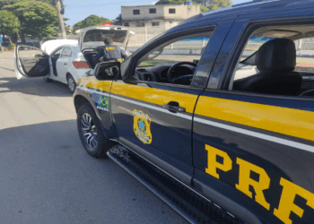 PRF prende foragido da Justiça dirigindo embriagado no Noroeste do ES