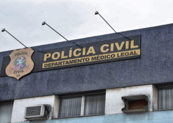 Briga por ciúmes termina com uma irmã presa e outra esfaqueada