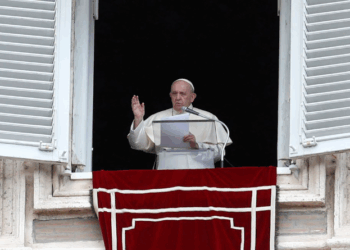 Papa condena assassinato de candidato à presidência do Equador