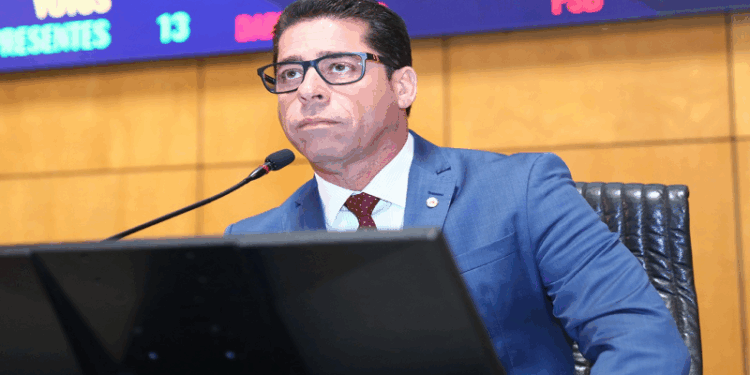 Presidente da Assembleia, bancada federal e exportadores capixabas se reúnem em Brasília para manter a Alfândega no Estado