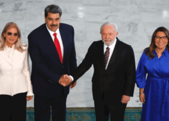 Lula exalta Maduro e afirma que Venezuela é uma “democracia”