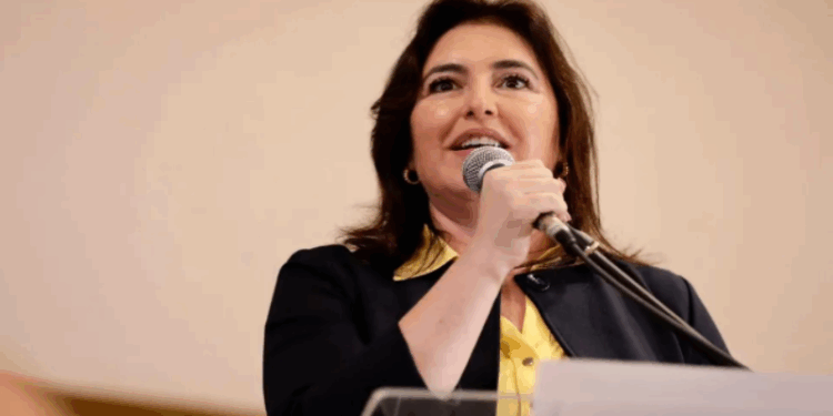 ‘Não tem nenhum cenário negativo para que não haja a queda robusta da taxa de juros’, diz Simone Tebet