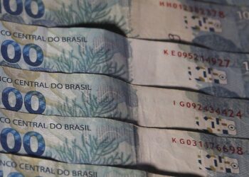 Receita paga nesta sexta segundo lote de restituição