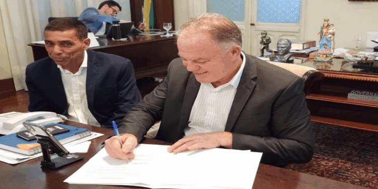 Governador assina Termo de Fomento com AFECC para novo serviço de Medicina Nuclear