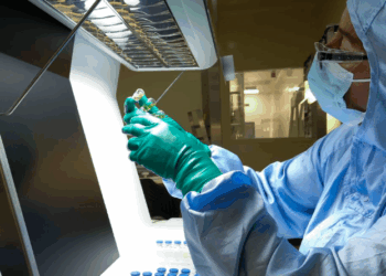 Anvisa renova autorização de vacinas e medicamentos de uso emergencial