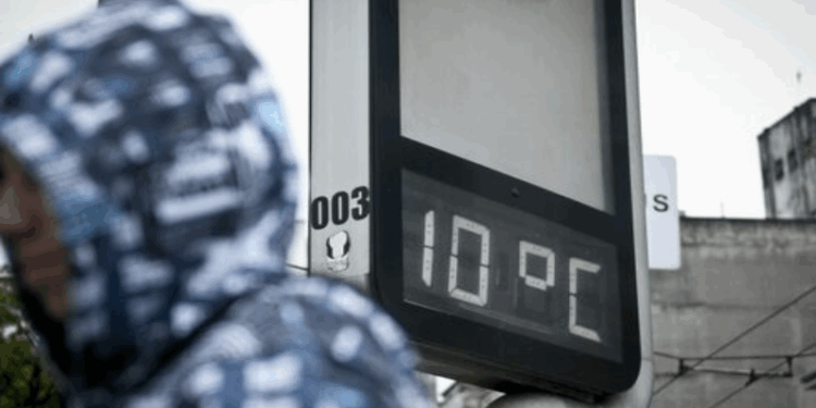 Inverno exige hidratação para manter a pele saudável, recomenda dermatologista