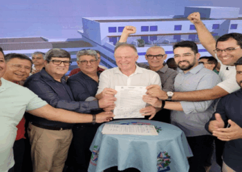 Casagrande inaugura obras e autoriza início de construção do Hospital do Câncer de Cachoeiro