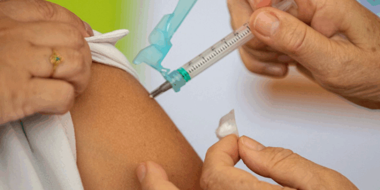 Campanha de vacinação contra a gripe termina nesta quarta-feira