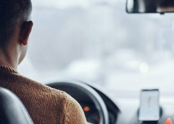 Motorista tem negado pedido de indenização por suposta difamação em grupo de mensagens