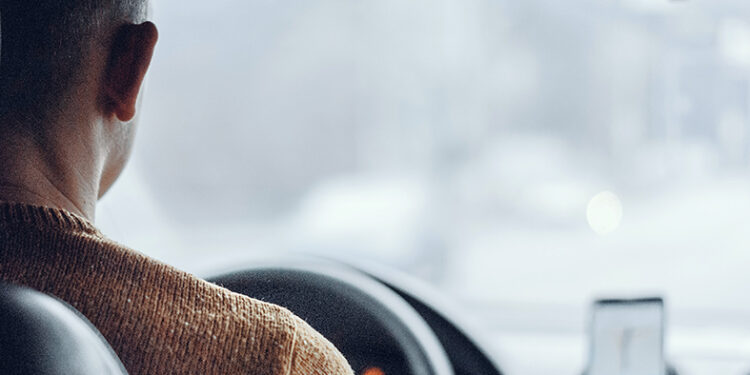 Motorista tem negado pedido de indenização por suposta difamação em grupo de mensagens