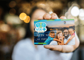 Vitória investe mais de R$ 13,6 milhões para erradicar extrema pobreza – Cartões do Vix + Cidadania começam a ser distribuídos neste sábado (11)